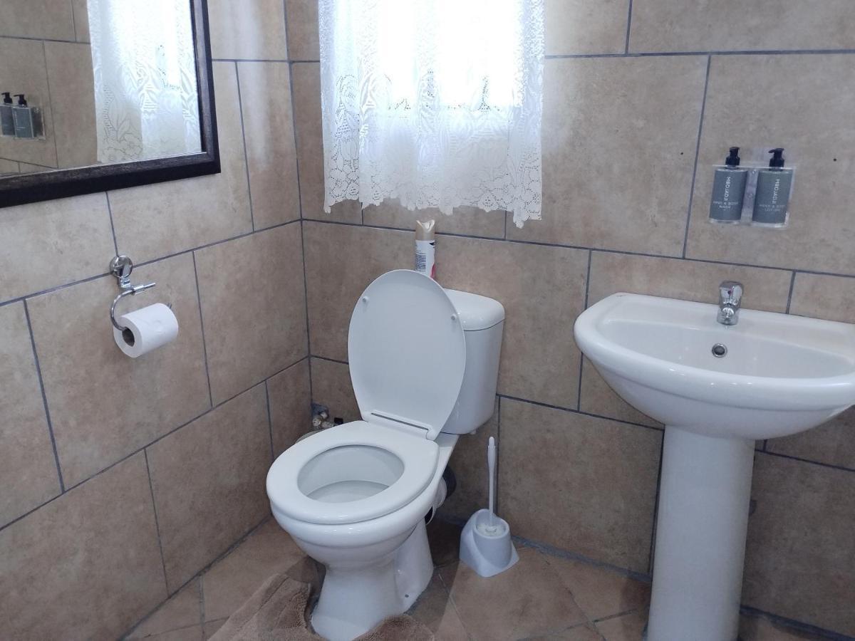 Ditsaleng Bed And Breakfast Vanderbijlpark Extérieur photo