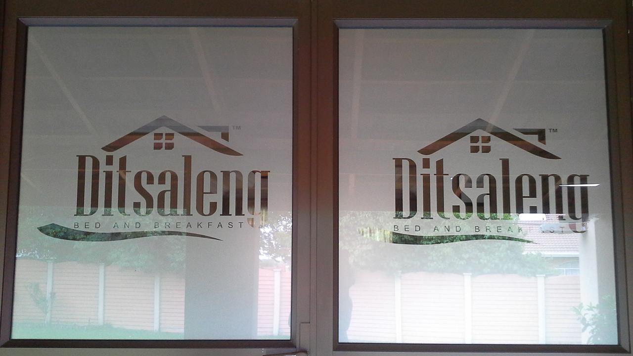 Ditsaleng Bed And Breakfast Vanderbijlpark Extérieur photo